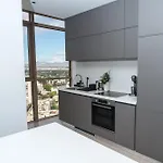 شقة 360 Heights, Gym & Pool نيقوسيا
