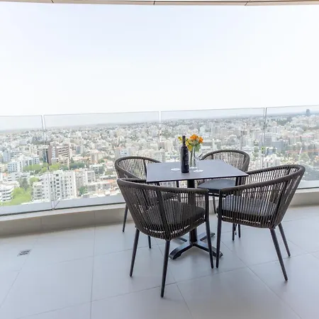 360 Heights, Gym & Pool Apartment