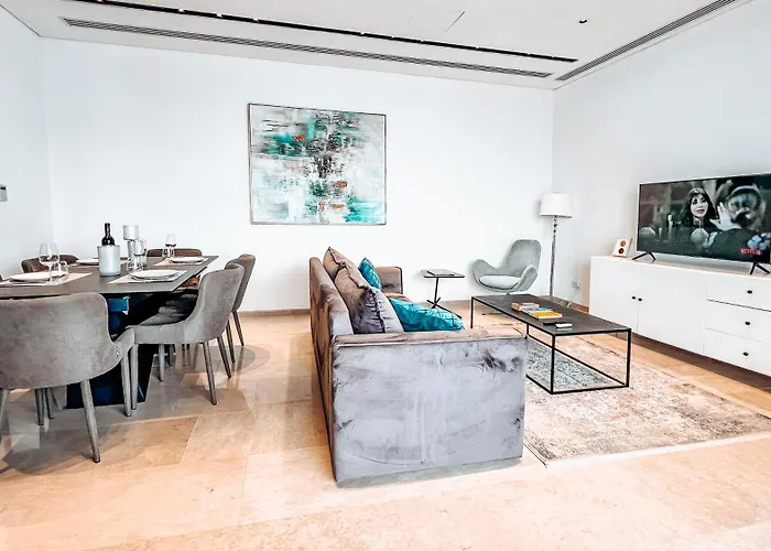 360 Heights, Gym&pool Apartamento