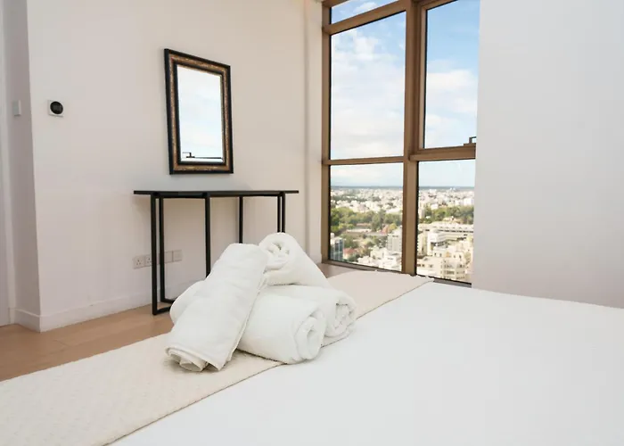 360 Heights, Gym&pool